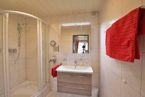 Ferienwohnung 1 – Badezimmer