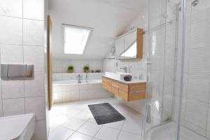 Ferienwohnung 3 – Badezimmer