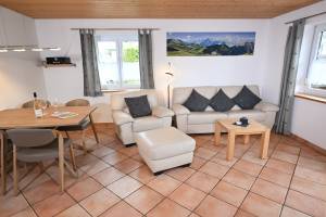 Ferienwohnung 2 – Wohnraum